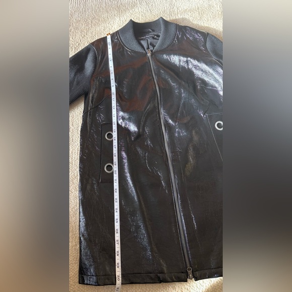 Gallery Couture Jacket - Picture 14 of 16